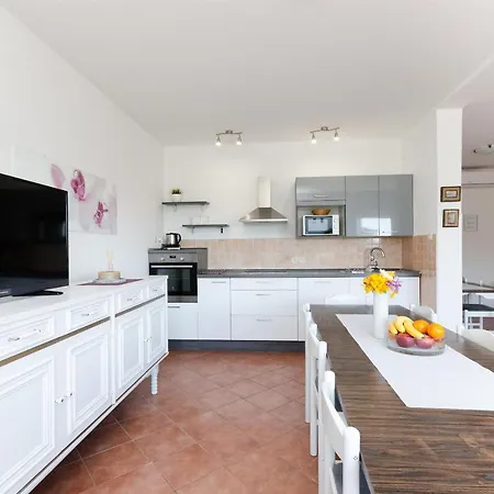 Branka Apartman Banjol