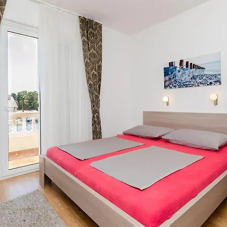 Apartment Branka Banjol